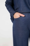 Pantalon style jupe culotte en maille effet jeans 