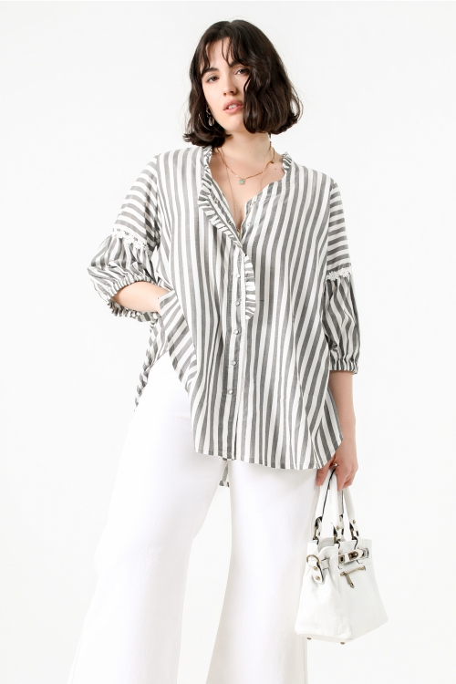 Striped shirt with pearly snap