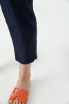 Plain textured pants