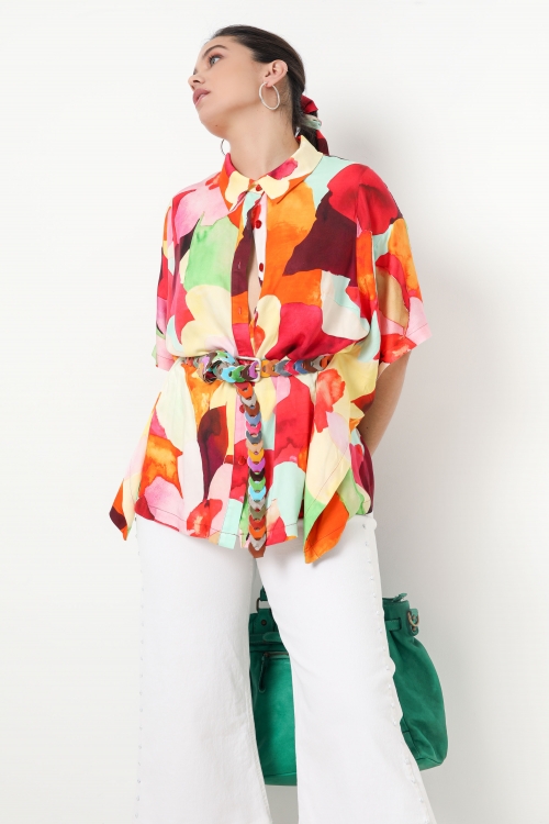 Kimono-effect satin printed shirt