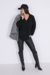 Houndstooth embossed plain knit sweater