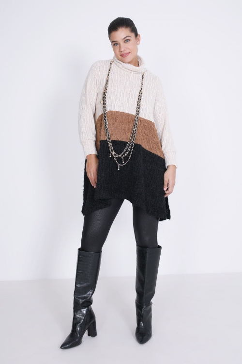 Long tricolor knit sweater