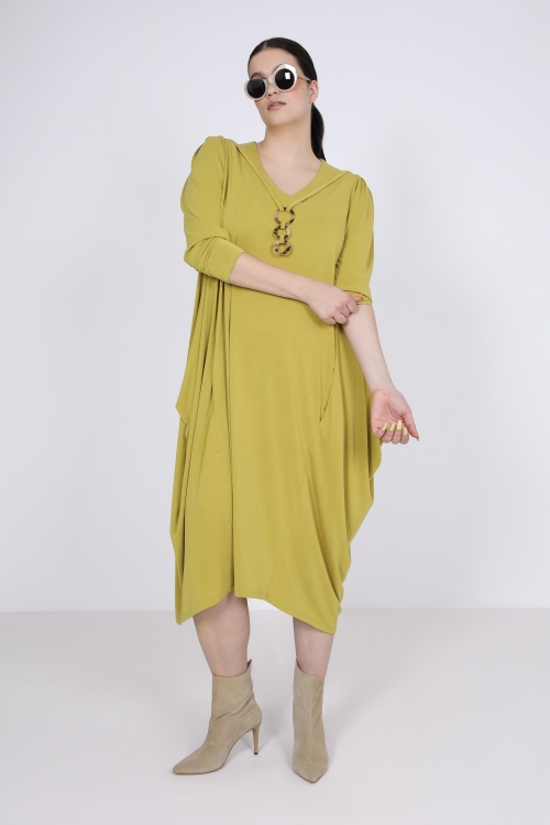 long knit dress with decorative collar