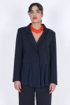 Plain suit jacket with pleats