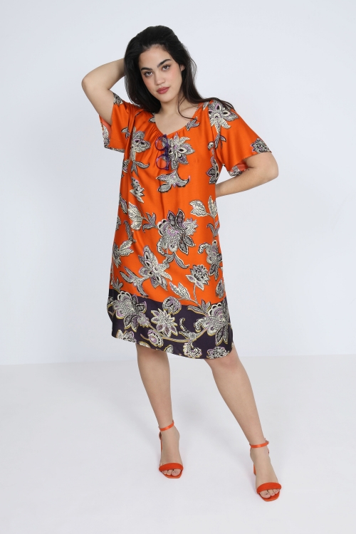 Short printed dress with satin effect base