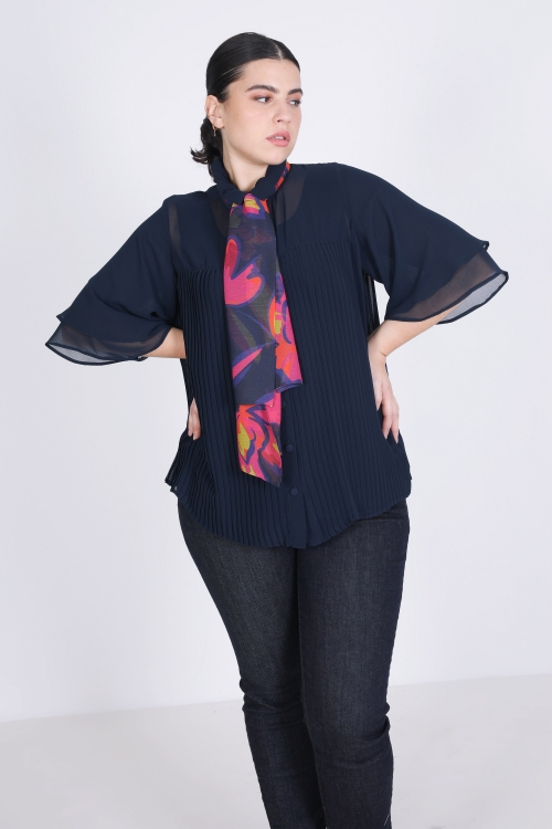 Shirt with plissé in plain voile