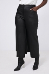 5-pocket trousers in cracked effect faux leather