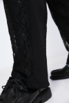 Dual-material lace and crepe pants