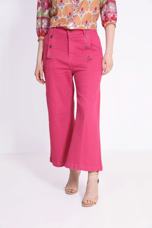 Colored jeans with fancy tab and buttons