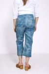 Pantalon 7/8 en impression floral ton/ton