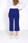 Plain cut flared pants at the bottom