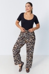 Pantalon impression animal de coupe droite