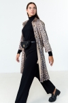 Long shirt with animal print and suede effect.