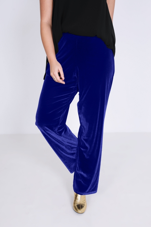 Straight pants in smooth stretch velvet