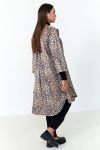 Long shirt with animal print and suede effect.