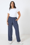 Plain elasticated straight pants 