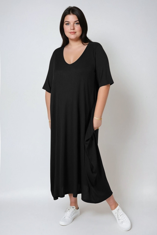 Long oversized dress in flowing knit 