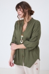 Viscose linen shirt with flat pleats on the sleeves