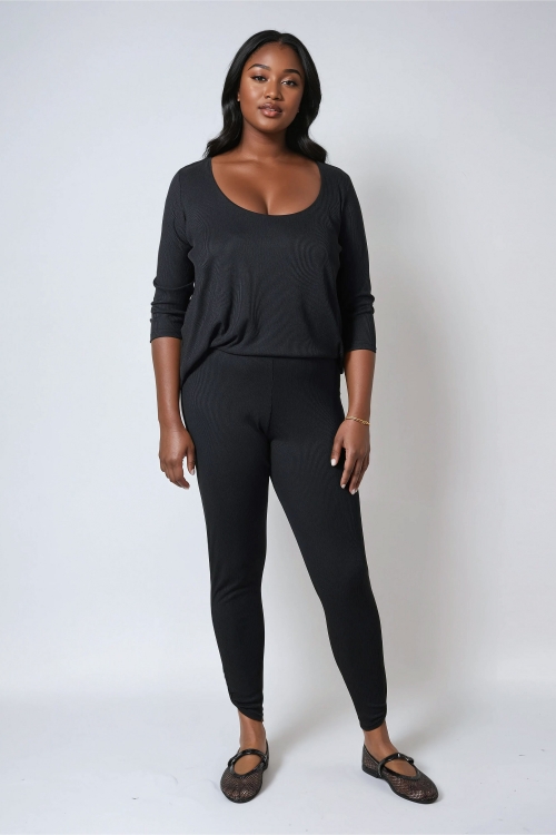 Plain knit leggings with row of buttons
