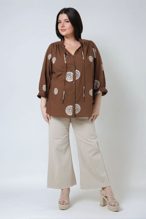 Embroidered cotton shirt