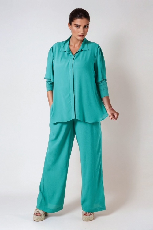 Chemise unie en crêpe viscose qualité ultra fluide 