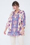 Trapezoidal shirt with placed print
