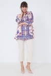 Trapezoidal shirt with placed print