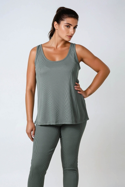 Plain knit top