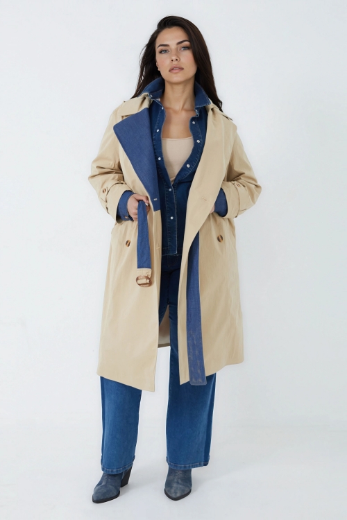 Water-repellent two-material trench coat with hood