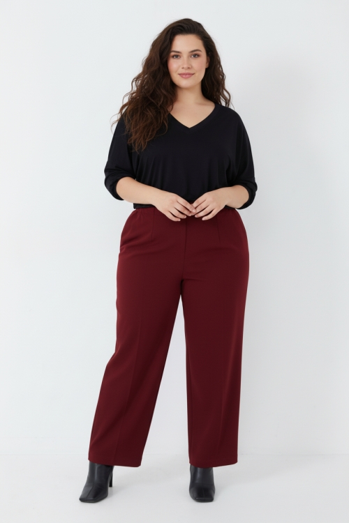 Straight pants in plain, chic and comfortable material