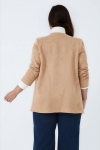 Veste suedine structuree avec detail oeillets