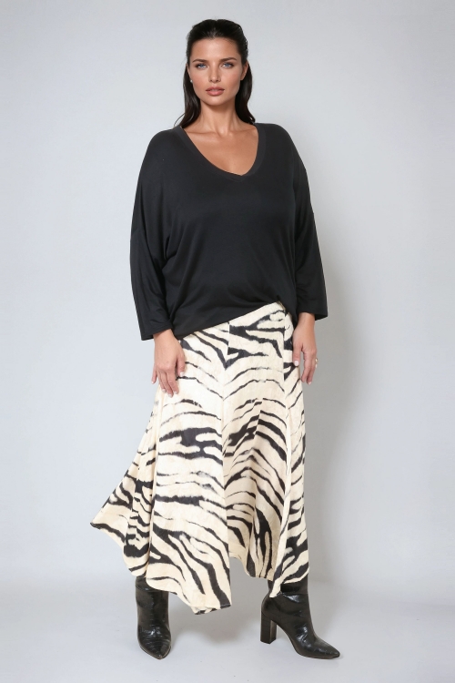 Animal pattern panel skirt in jacquard viscose fabric 