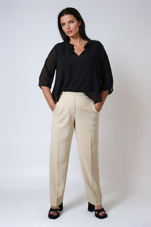 Plain tailored trousers with a broken pleat