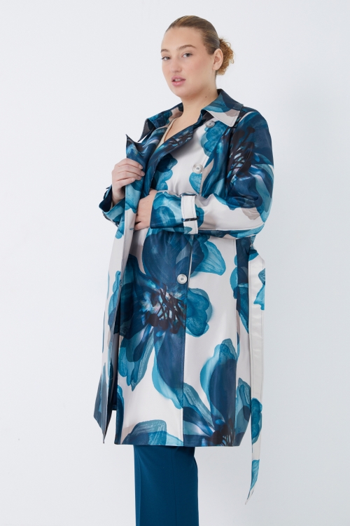 Satin effect trench coat with large flower motif.