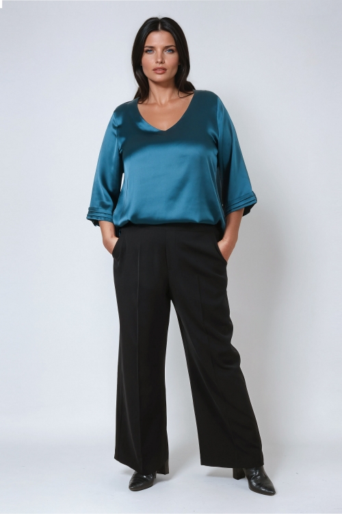 Blouse en satin viscose col V elegance bleu celeste