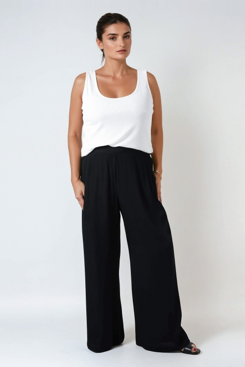 Plain crepe flowing pants