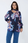Flowy blouse with floral print - elegance and lightness