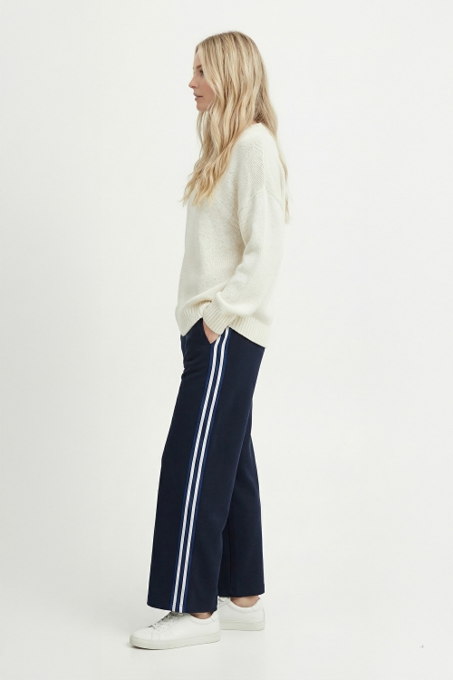 Wide, sporty chic striped pants