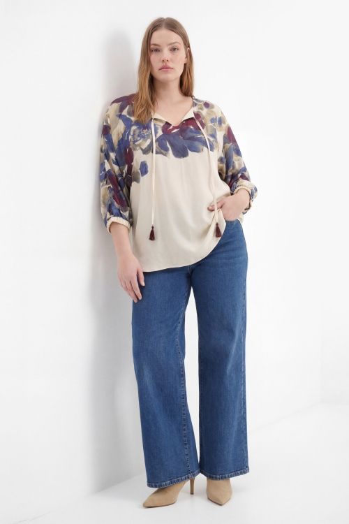 Flowy satin tunic with plaza pattern