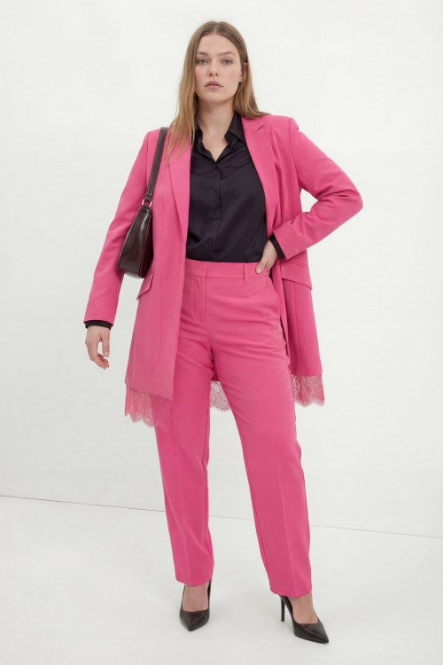 Long, plain tailored jacket with lace