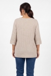 Ribbed knit T-shirt with a round neck and 3/4 sleeves, made of viscose, linen, and elastane.