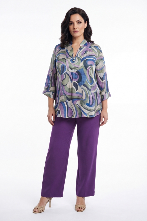 Graphic printed blouse in satin viscose