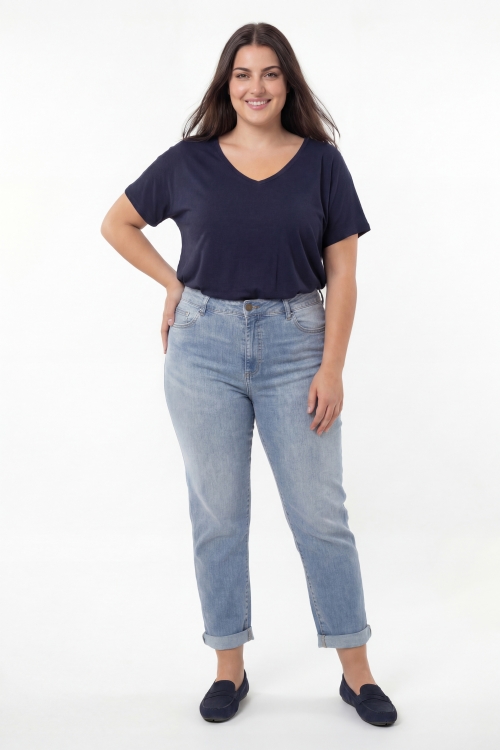Comfortable straight-leg jeans with embroidery - blue denim